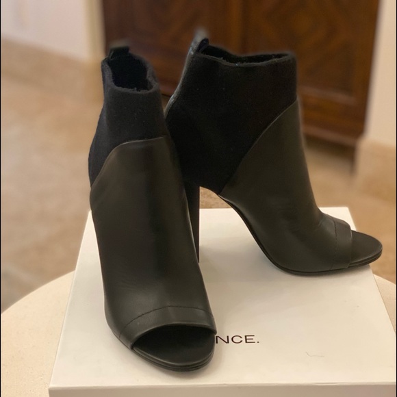 Vince open toe boots - Picture 1 of 6